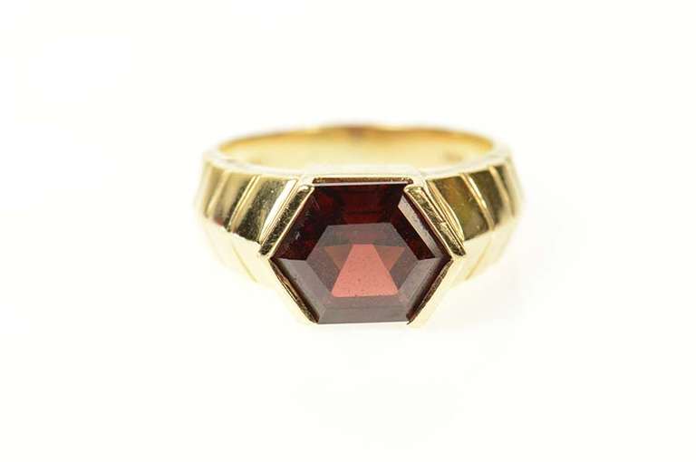 14K Yellow Gold Hexagonal Cut Ornate Garnet Grooved Ring