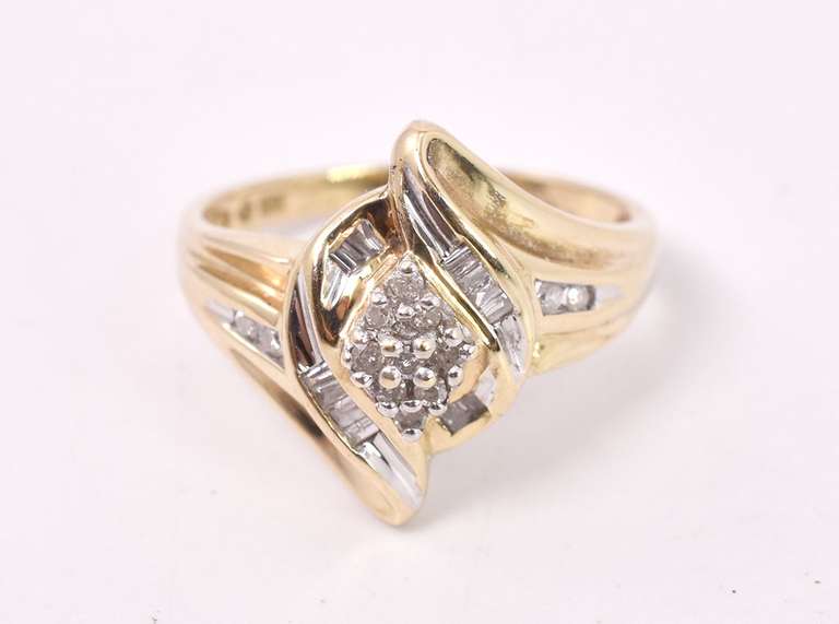 Lush Ladies Cluster Diamond Ring in Yellow Gold