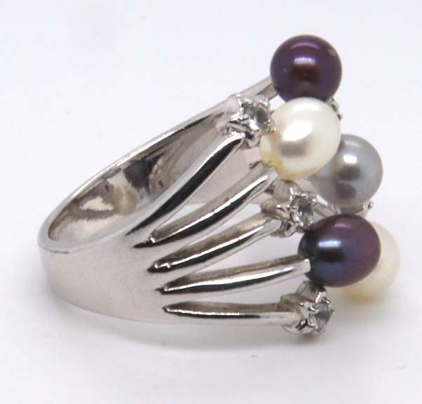 Sterling Silver Pearl Ring