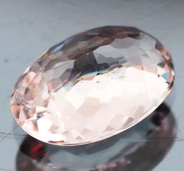 1.73ct UNHEATED whisper pink Morganite