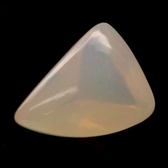 Shark fin cut! 1.65ct unheated Welo Jelly Opal
