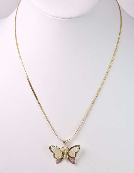 Enchanting Butterfly Pendant Necklace in Yellow Gold