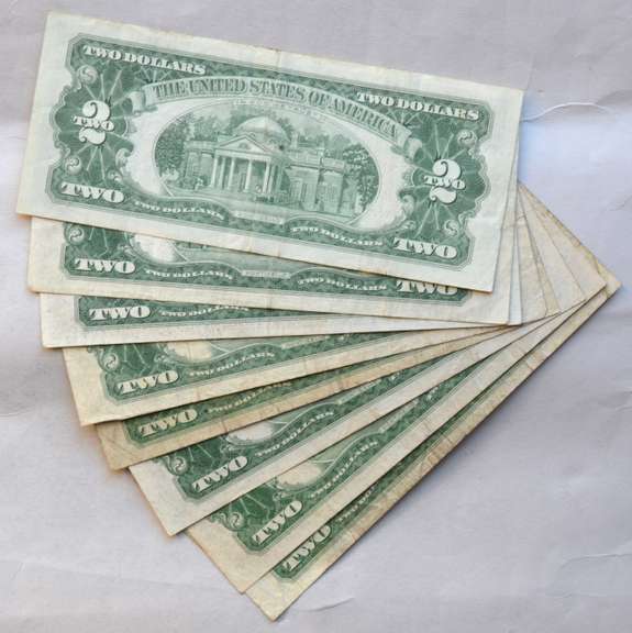 8 $2 Red Seal US Notes