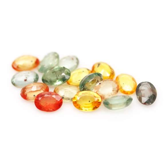 Glittering 7.85ct fancy color Sapphire set