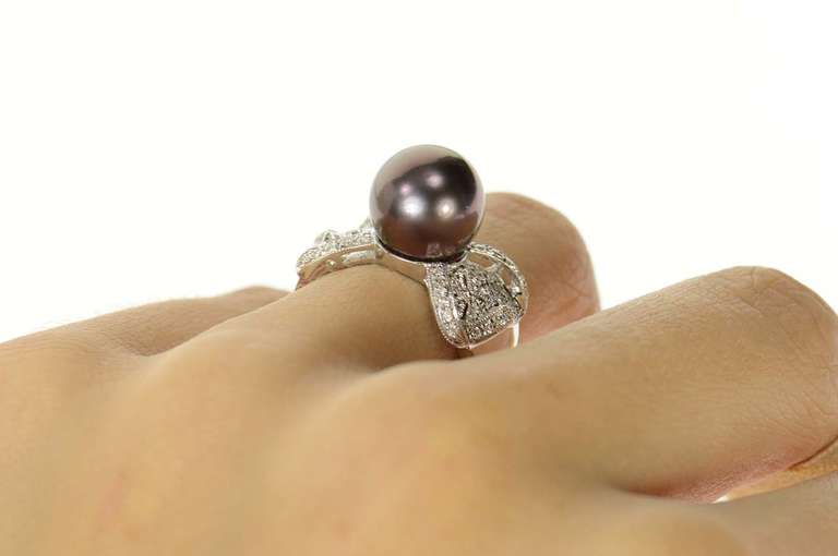 18K White Gold Black Pearl Diamond Ornate Bow Cocktail Ring