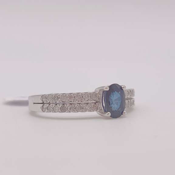 14kt Gold, Blue Sapphire, & Diamond Cocktail Ring