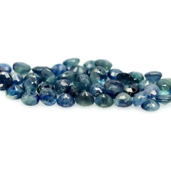 Multi-hue 7.16ct blue Sapphire set