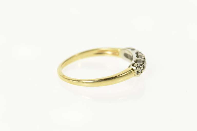 14K Yellow Gold Classic Retro Diamond Wedding Band Ring