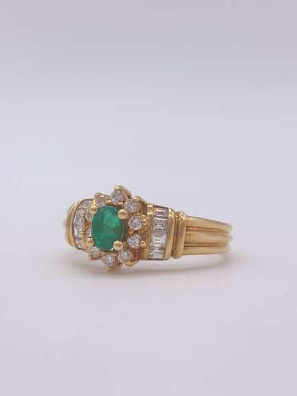 18kt Gold, Emerald, & Diamond Cocktail Ring