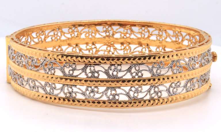 Outstanding 21kt Two Tone Filigree Bangle Bracelet