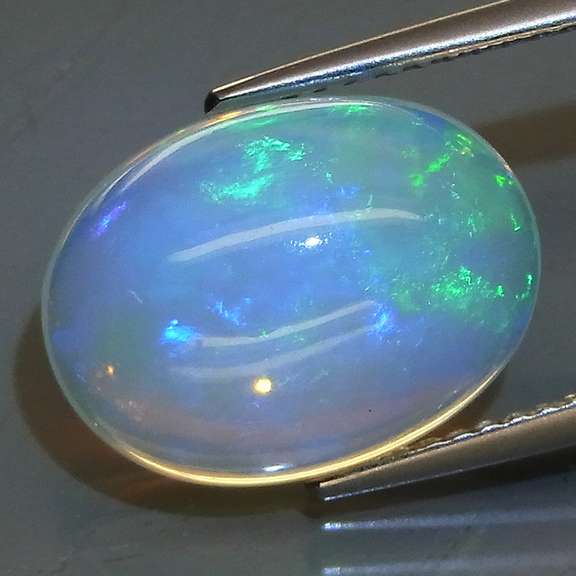 Ravishing 4.76ct snow white Welo Opal