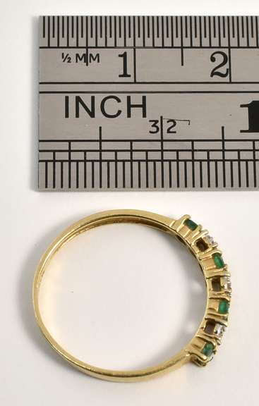 Sweet Emerald & Diamond Band