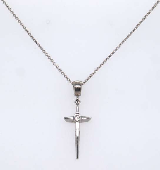 Fantastic White Gold Diamond Cross Pendant on Chain