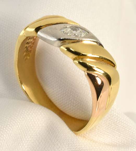 Man's Ring with Marquise Diamond