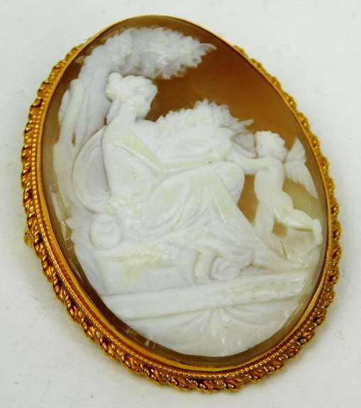 Exquisite Large 14K Goddess Cameo Pin/Pendant