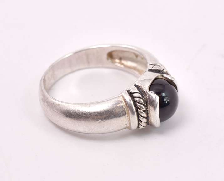 Onyx Ball Ring in Sterling Silver