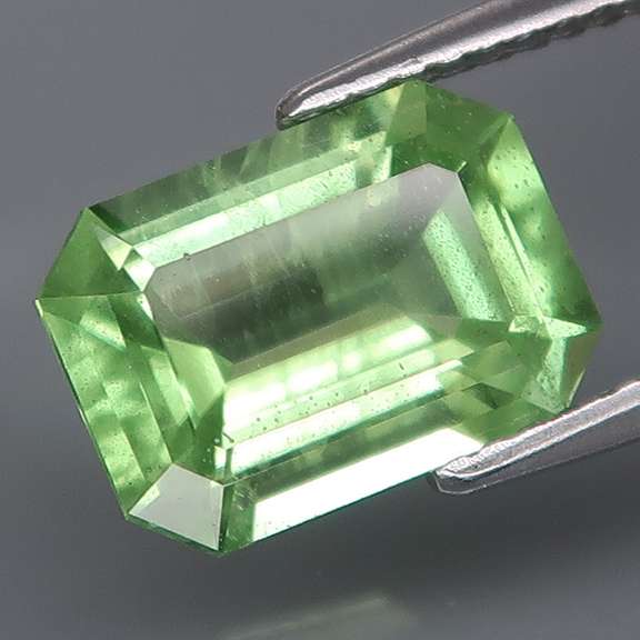 Eye catching 3.43ct spring green Peridot