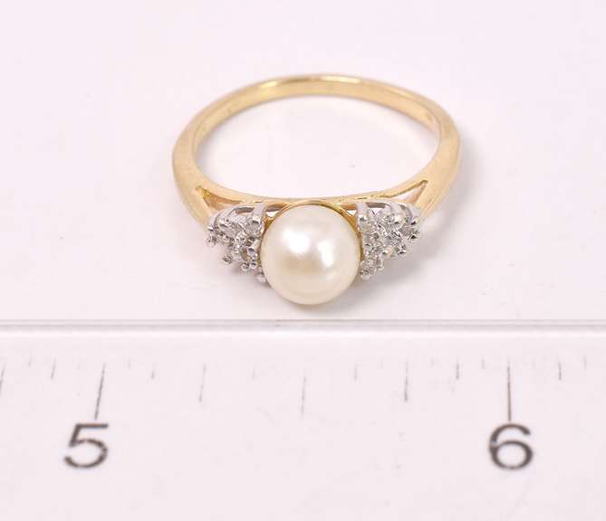 Lush Pearl and Diamond Ring in 14K Yellow Gold