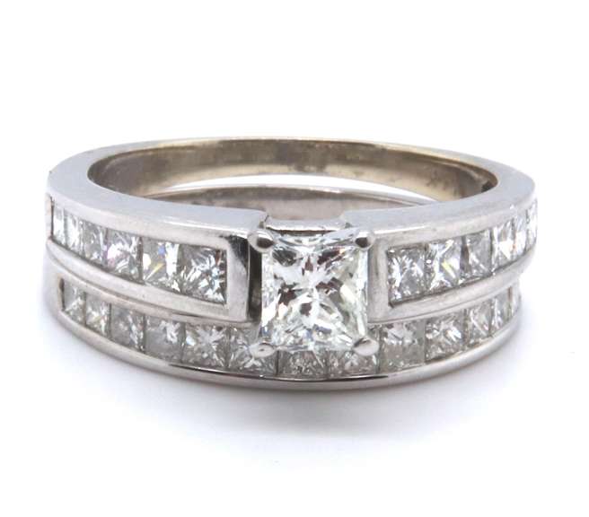 Incredible White Gold Princess Cut Diamond Wedding Set