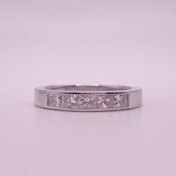 14kt Solid White Gold Diamond Band Ring