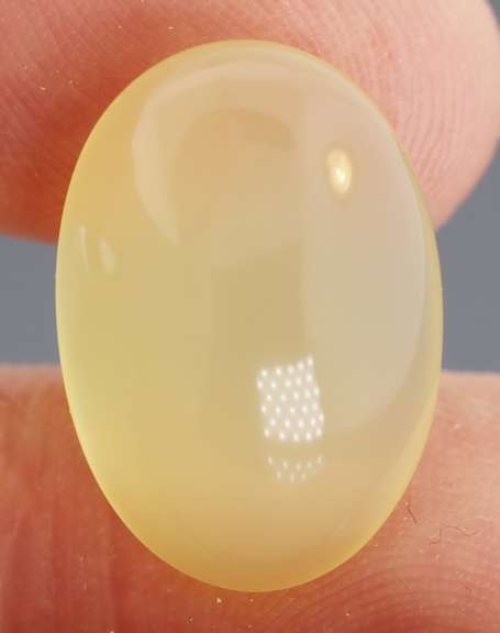 Honey yellow! 11.48ct untreated Mexican fire opal