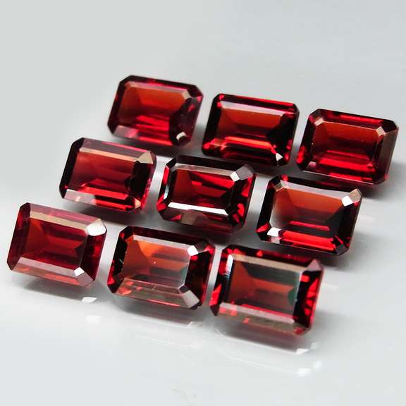 Ravishing wine red 10.84ct untreated Garnet set