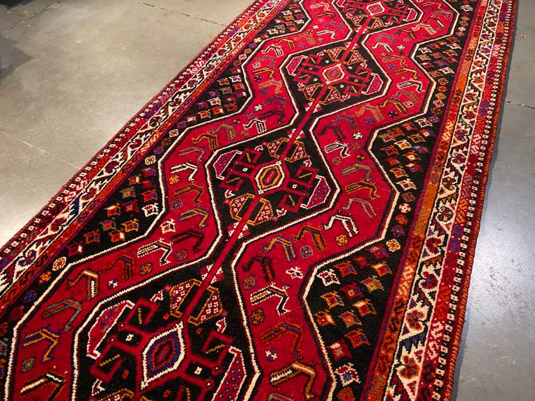STUNNING PERSIAN SHIRAZ 9' RUNNER