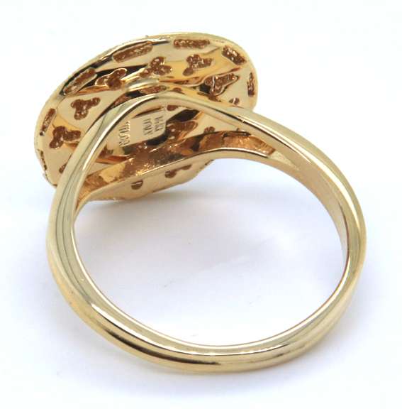Gorgeous Yellow Gold Diamond Cut Swirl Ring