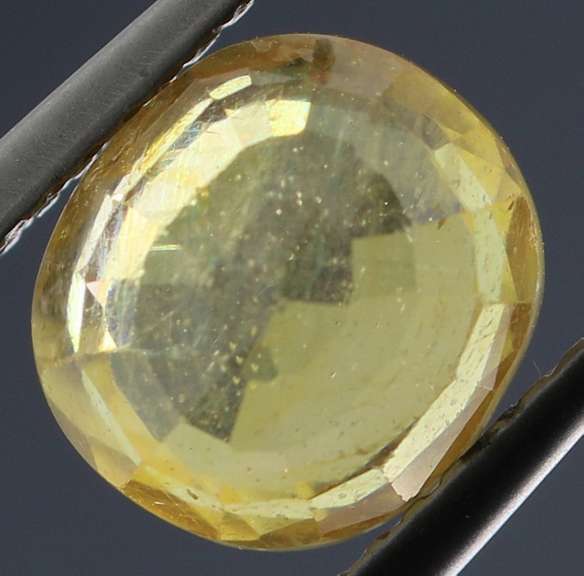 Very rich 3.01ct canary yellow Sapphire