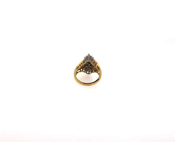 Classic 14k Gold Diamond Cluster Ring