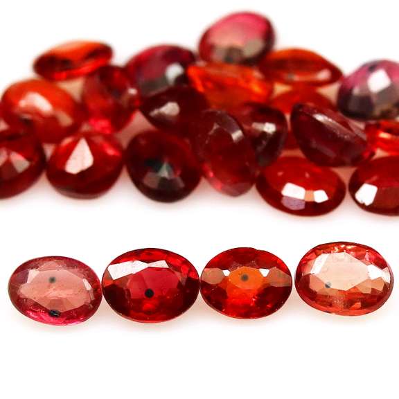 Excellent 6.22ct set of oval cut red Imperial Sapphires
