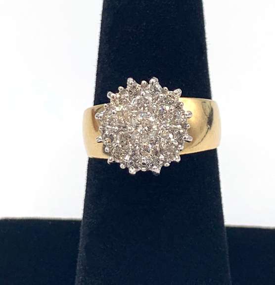 10k Gold diamond cluster ring