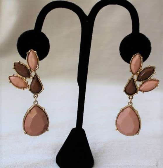 A Very Sexy  Fashion  Design Earrings