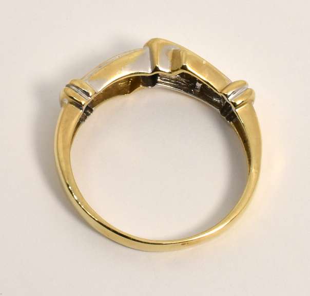 Stylish Diamond Band