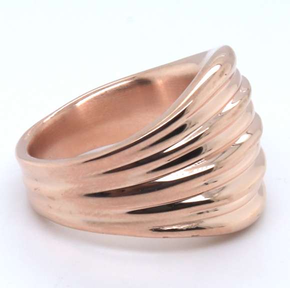 Simple Italian Rose Gold Ribbed Ring