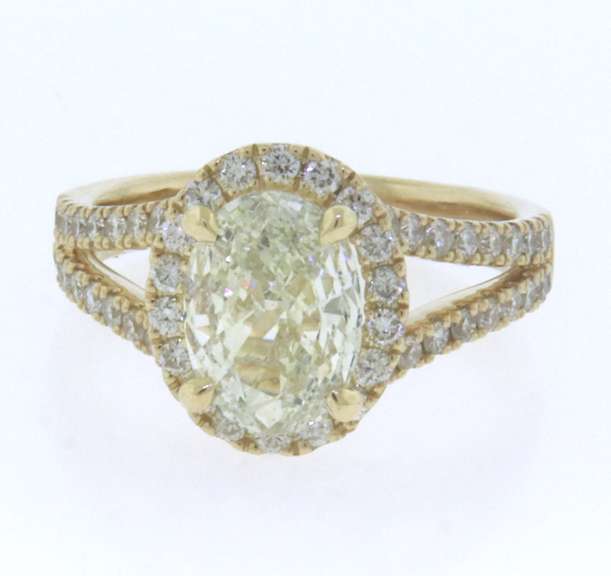 Breathtaking Yellow Gold Halo oval Diamond Split Shank Halo Ring
