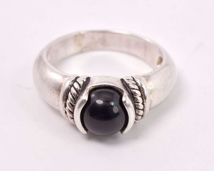 Onyx Ball Ring in Sterling Silver