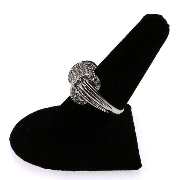 14k White Gold Diamond Cluster Ring