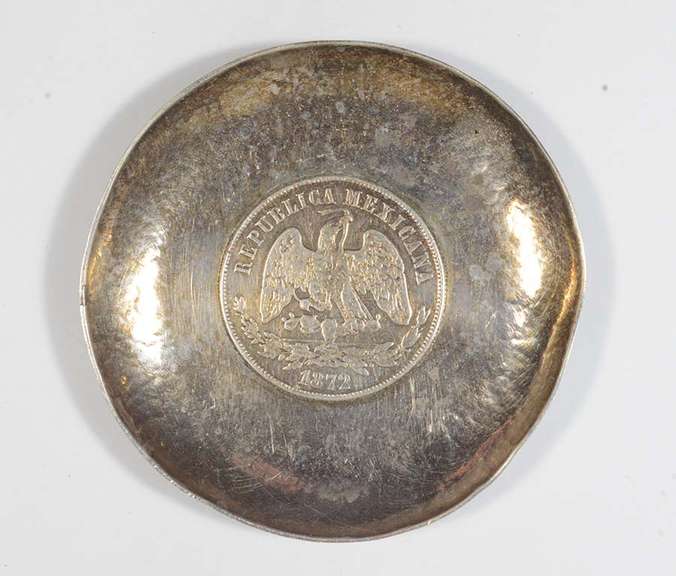 1872 Mexico 1 Peso Caral Ashtray - 57.2 Grams Silver