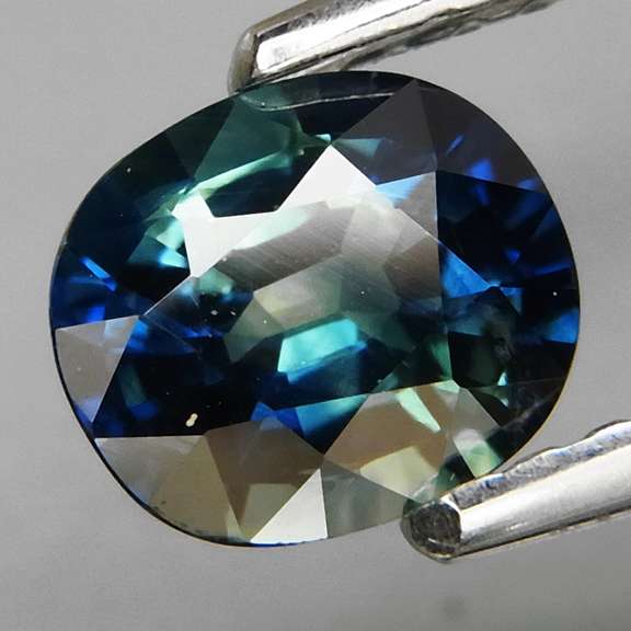 UNHEATED! VS clarity .86ct Australian Sapphire