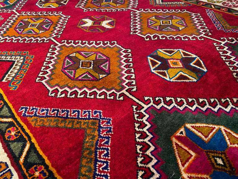 STUNNING PERSIAN SHIRAZ RUG 5.2x7.9