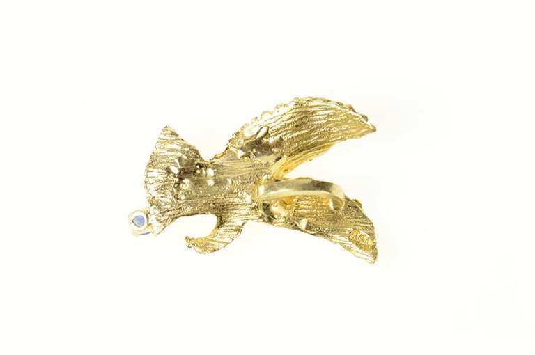 14K Yellow Gold Diamond Cut Soaring Eagle Sapphire Pendant