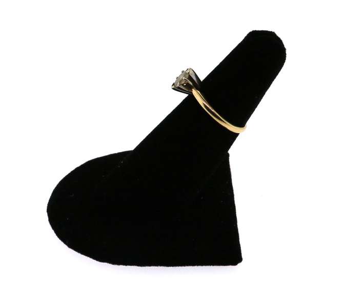 Impeccable Oval Diamond Ring with 14k Gold