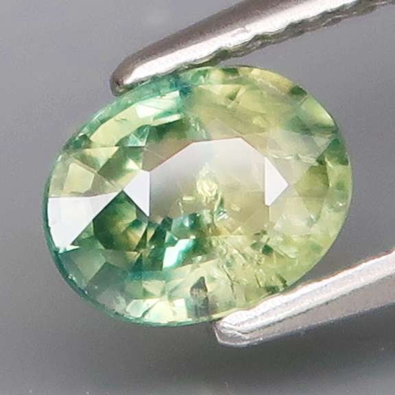 Heated only! Australian! 1.01ct green Sapphire