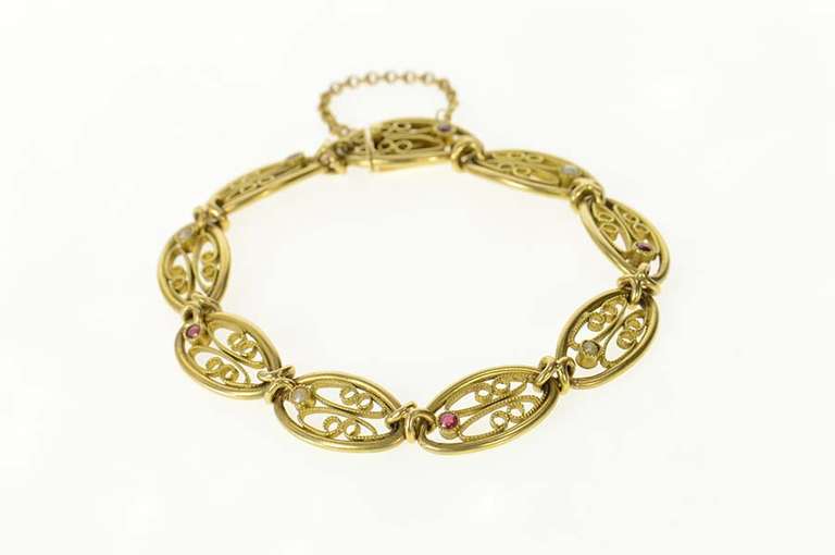 14K Yellow Gold Elaborate Retro Garnet Pearl Filigree Chain Bracelet