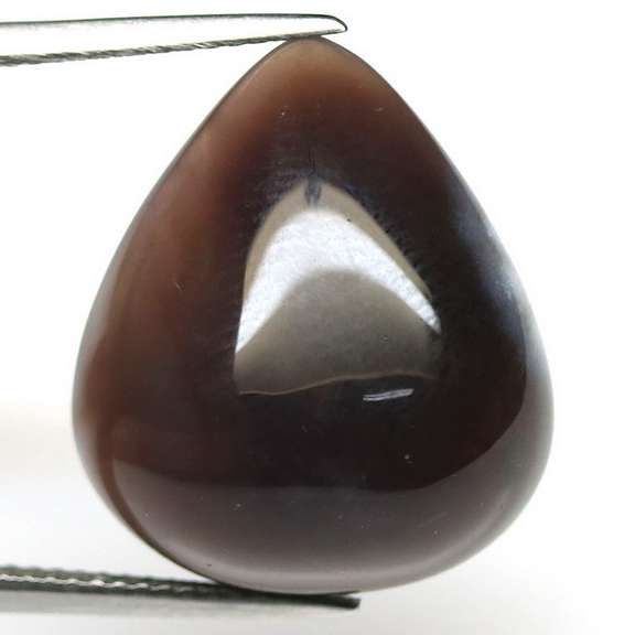 Glowing 18.74ct untreated Chalcedony cabochon