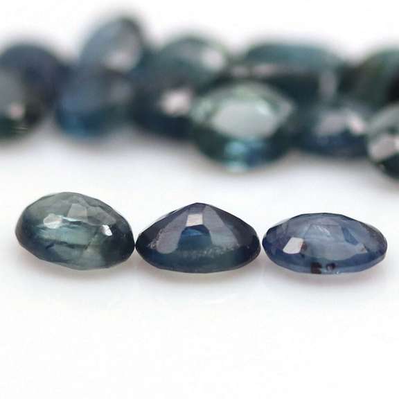 Heated only! 6.78ct Royal blue Sapphire set from Madagascar