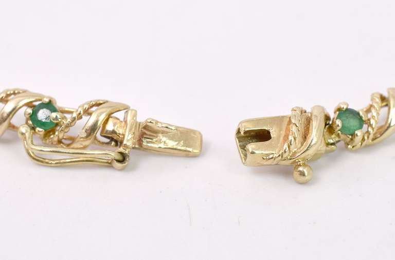 Elegant Emerald Bracelet in 14K Yellow Gold
