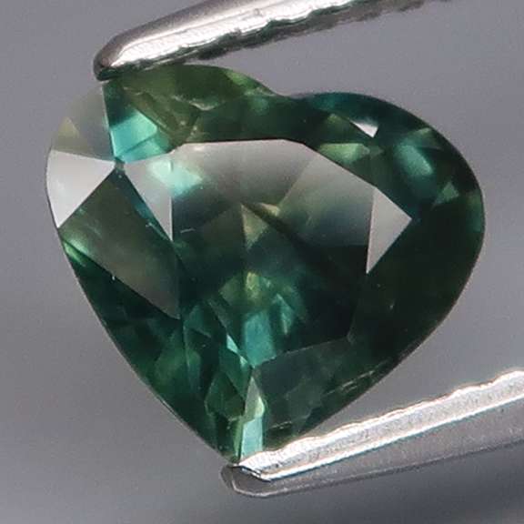 Gorgeous 1.62ct Australian Sapphire