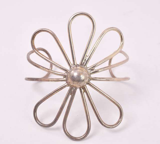 Large Flower Bangle Bracelet in Sterling Silver